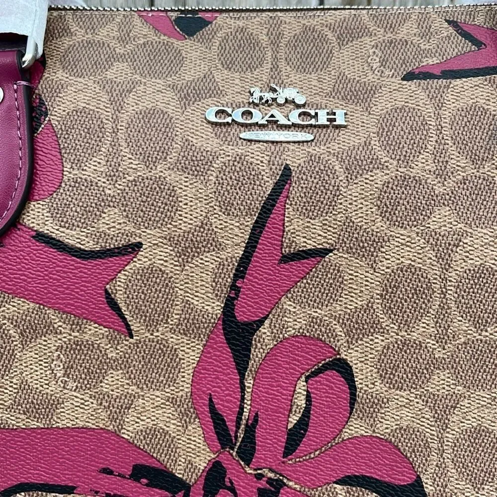 Coach Gallery Tote Bag In Signature Canvas With Bow Print Purse